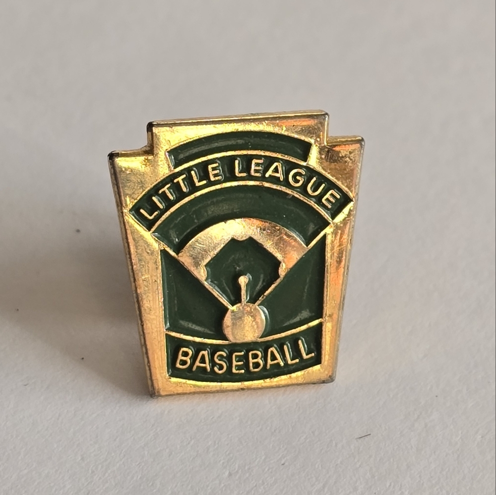 Vintage little league baseball collar stud pin green enamel gold tone